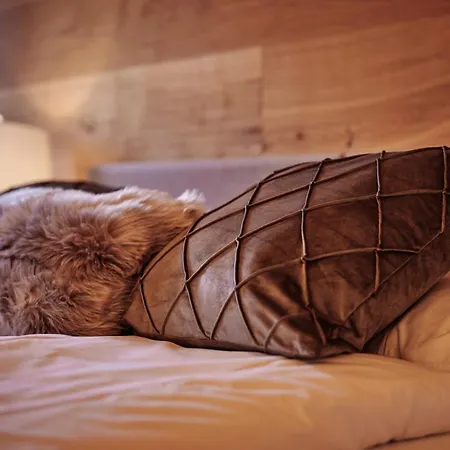 The Penthouse - Grindelhomes דירה