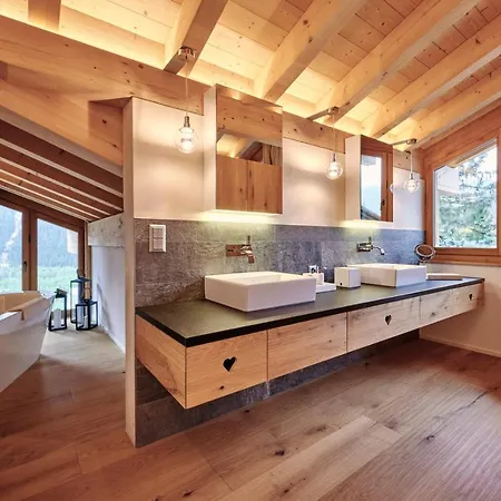 The Penthouse - Grindelhomes Apartment