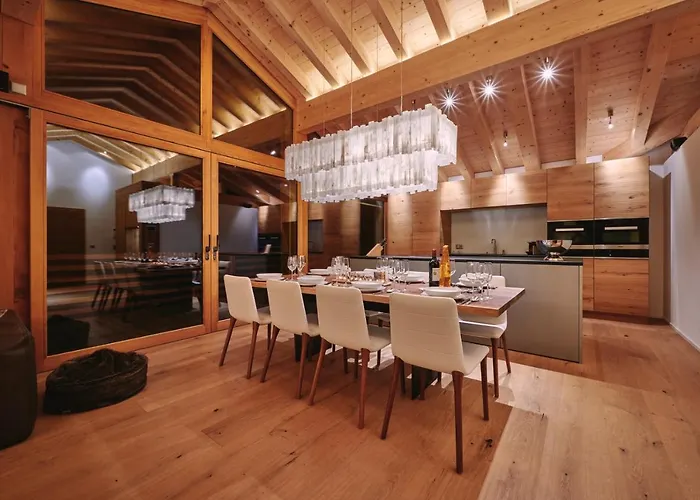 The Penthouse - Grindelhomes Apartman *