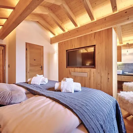 The Penthouse - Grindelhomes * Grindelwald